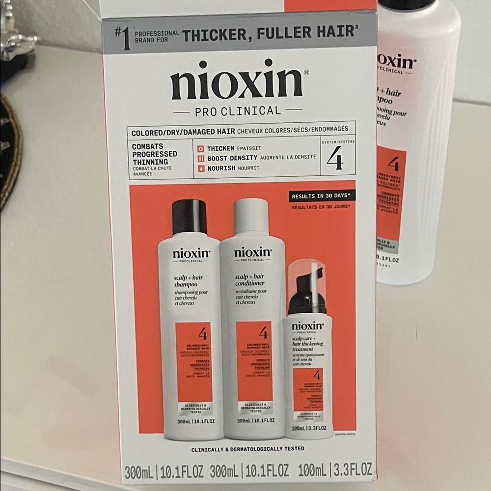 New in box NIOXIN
COLORED/DRY/DAMAGED HAIR CHEVEUX COLORÉS/SECS/ENDOMMAGÉS - Picture 16 of 17